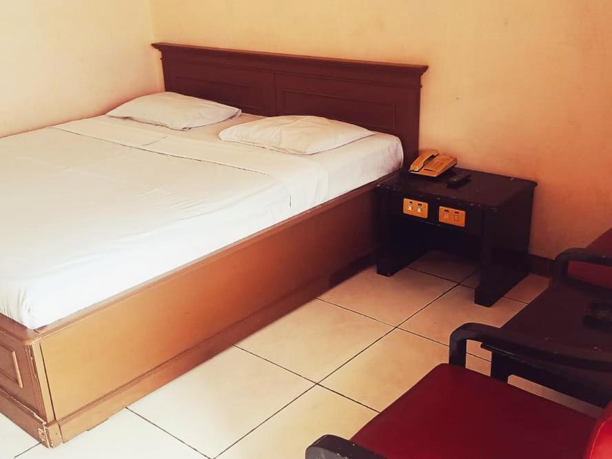 Hotel Wijaya Purwokerto Luaran gambar