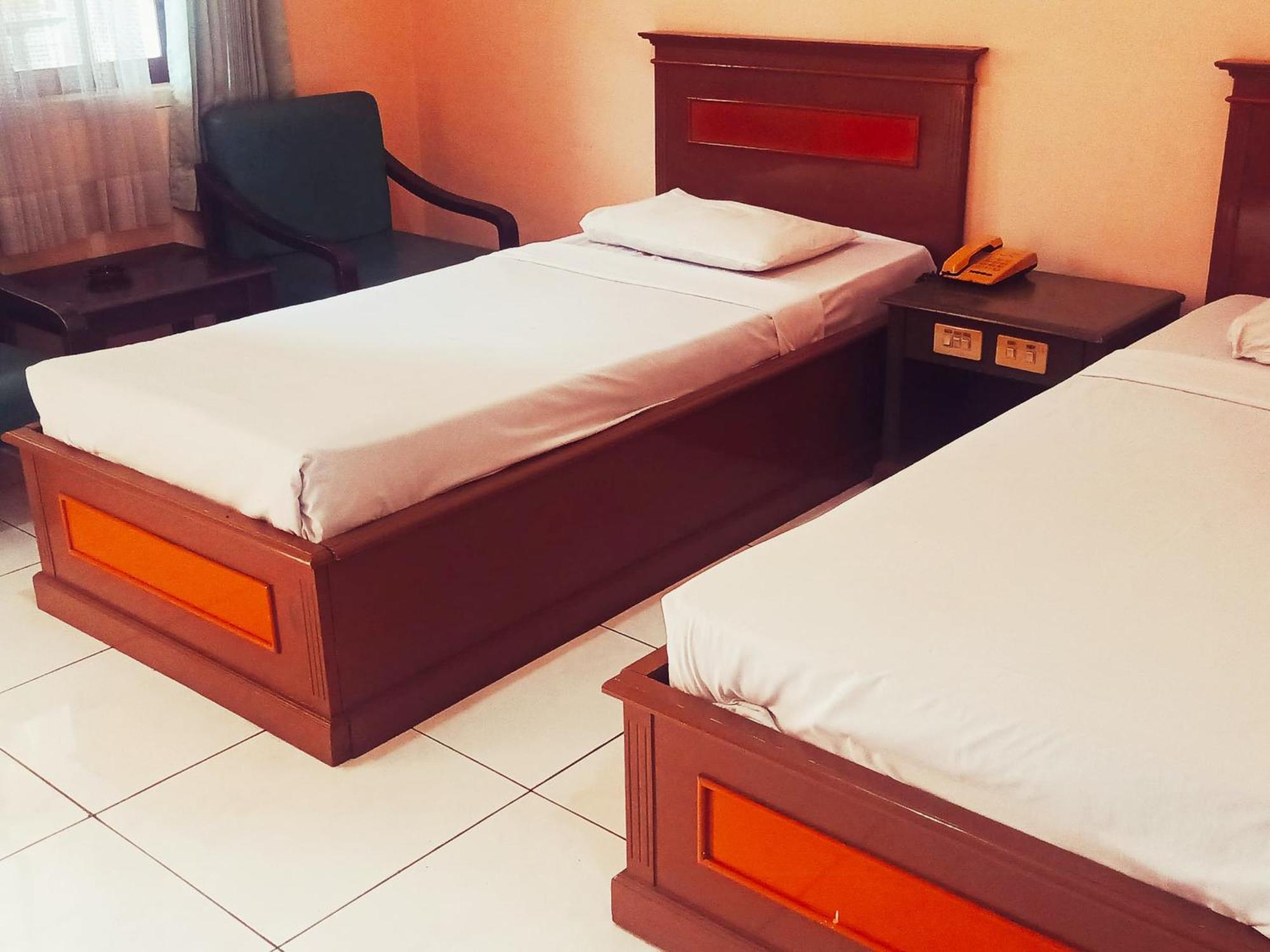 Hotel Wijaya Purwokerto Luaran gambar