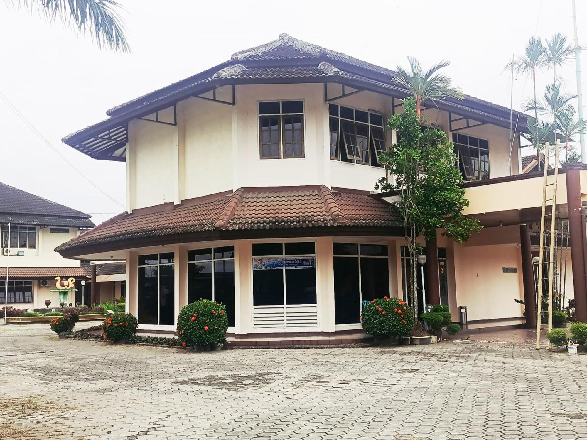 Hotel Wijaya Purwokerto Luaran gambar